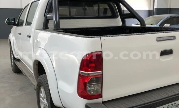 Buy Used Toyota Hilux White Car in Maputo in Maputo Buy Used Toyota Hilux White Car in Maputo in Maputo
