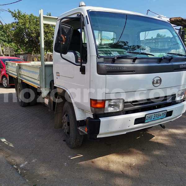 Big with watermark nissan ud maputo maputo 33038