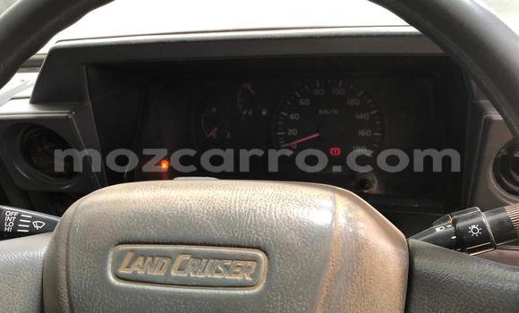 Nunua Ilio tumika Toyota Land Cruiser Brown Gari ndani ya Maputo nchini Maputo Nunua Ilio tumika Toyota Land Cruiser Brown Gari ndani ya Maputo nchini Maputo