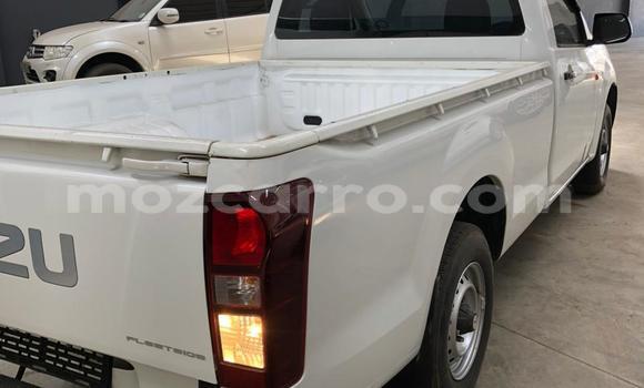 Tenga Tsaru Isuzu KB Chena Mota in Maputo in Maputo Tenga Tsaru Isuzu KB Chena Mota in Maputo in Maputo