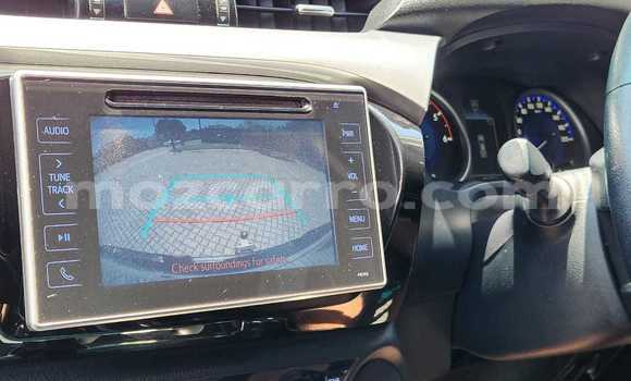 Comprar Usado Toyota Hilux Branco Carro em Maputo em Maputo Comprar Usado Toyota Hilux Branco Carro em Maputo em Maputo