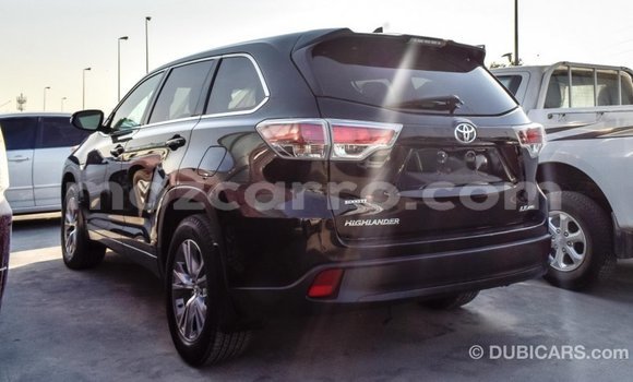 Nunua Imported Toyota Highlander Nyeusi Gari ndani ya Import - Dubai nchini Cabo Delgado Nunua Imported Toyota Highlander Nyeusi Gari ndani ya Import - Dubai nchini Cabo Delgado