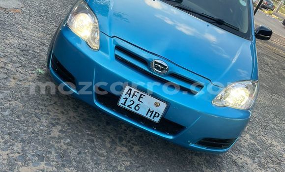 Comprar Usado Toyota Runx Azul Carro em Maputo em Maputo