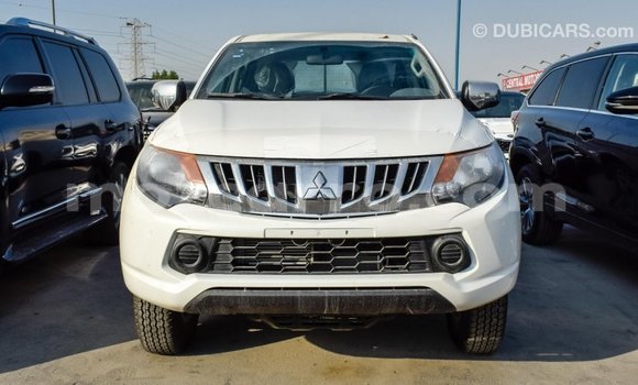 Comprar Importar Mitsubishi L200 Branco Carro em Import - Dubai em Cabo Delgado Comprar Importar Mitsubishi L200 Branco Carro em Import - Dubai em Cabo Delgado