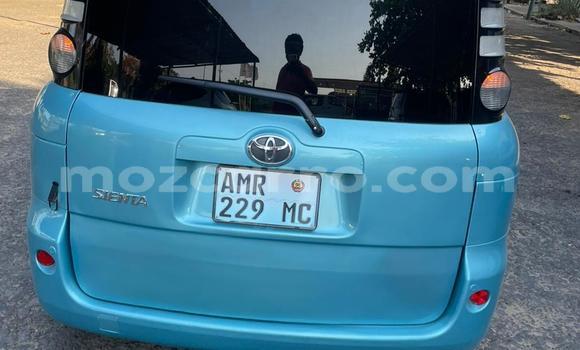 Nunua Ilio tumika Toyota Sienta Bluu Gari ndani ya Maputo nchini Maputo Nunua Ilio tumika Toyota Sienta Bluu Gari ndani ya Maputo nchini Maputo