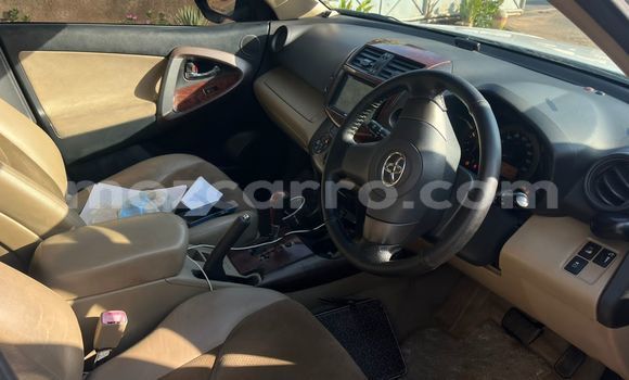 Tenga Tsaru Toyota Vanguard Chena Mota in Maputo in Maputo Tenga Tsaru Toyota Vanguard Chena Mota in Maputo in Maputo