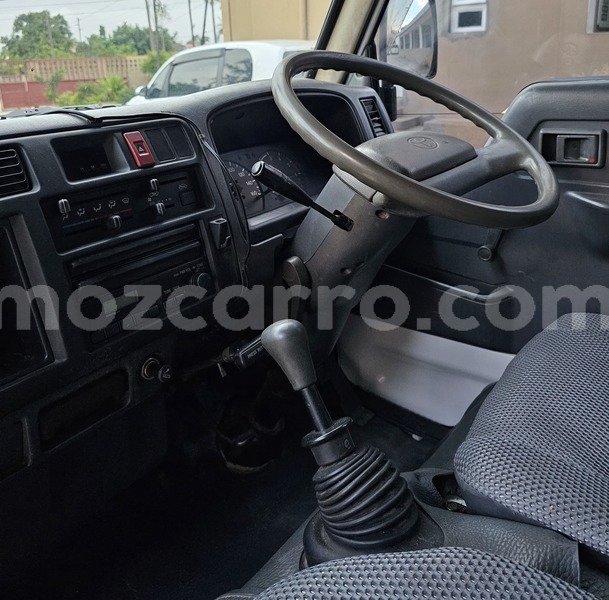 Big with watermark toyota hiace maputo maputo 33058