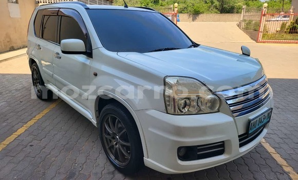 Comprar Usado Nissan X-Trail Branco Carro em Maputo em Maputo