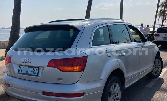 Tenga Tsaru Audi Q7 Zvimwe Mota in Maputo in Maputo Tenga Tsaru Audi Q7 Zvimwe Mota in Maputo in Maputo