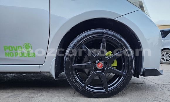 Nunua Ilio tumika Toyota Ractis Fedha Gari ndani ya Maputo nchini Maputo Nunua Ilio tumika Toyota Ractis Fedha Gari ndani ya Maputo nchini Maputo