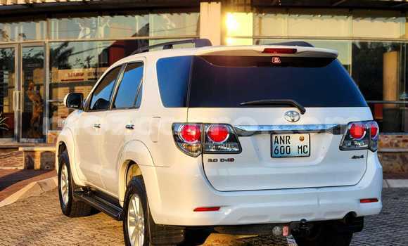 Nunua Mpya Toyota Fortuner Nyeupe Gari ndani ya Maputo nchini Maputo Nunua Mpya Toyota Fortuner Nyeupe Gari ndani ya Maputo nchini Maputo