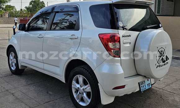 Comprar Novo Toyota Rush Branco Carro em Maputo em Maputo Comprar Novo Toyota Rush Branco Carro em Maputo em Maputo