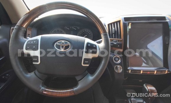 Tenga Imported Toyota Land Cruiser Bhurawuni Mota in Import - Dubai in Cabo Delgado Tenga Imported Toyota Land Cruiser Bhurawuni Mota in Import - Dubai in Cabo Delgado