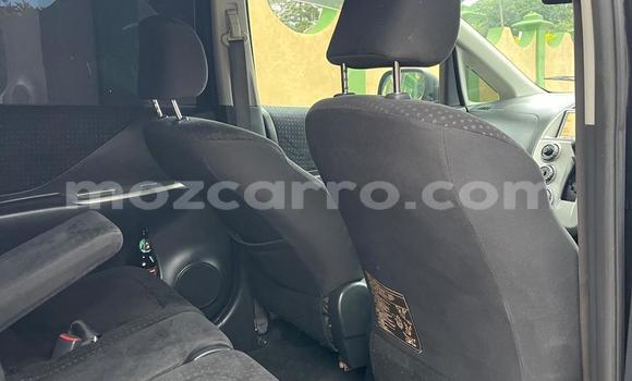 Nunua Ilio tumika Toyota Ractis Nyeusi Gari ndani ya Maputo nchini Maputo Nunua Ilio tumika Toyota Ractis Nyeusi Gari ndani ya Maputo nchini Maputo