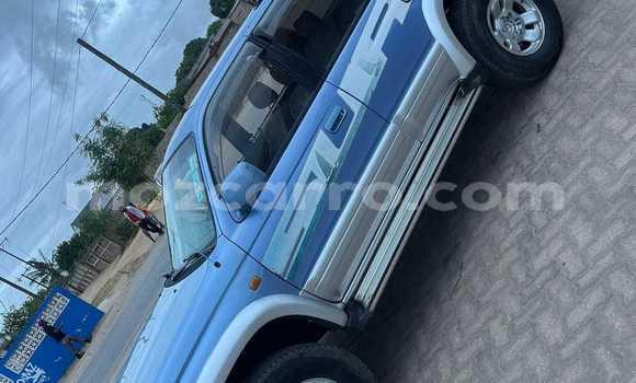 Nunua Ilio tumika Toyota Hilux Surf Bluu Gari ndani ya Maputo nchini Maputo Nunua Ilio tumika Toyota Hilux Surf Bluu Gari ndani ya Maputo nchini Maputo