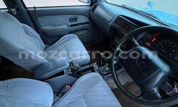 Nunua Ilio tumika Toyota Hilux Surf Bluu Gari ndani ya Maputo nchini Maputo Nunua Ilio tumika Toyota Hilux Surf Bluu Gari ndani ya Maputo nchini Maputo