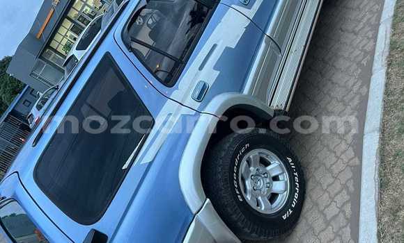 Nunua Ilio tumika Toyota Hilux Surf Bluu Gari ndani ya Maputo nchini Maputo Nunua Ilio tumika Toyota Hilux Surf Bluu Gari ndani ya Maputo nchini Maputo