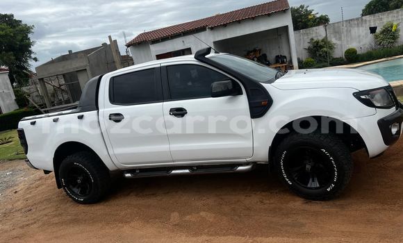 Nunua Ilio tumika Ford Ranger Nyeupe Gari ndani ya Maputo nchini Maputo