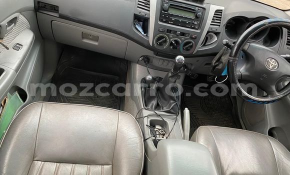 Buy Used Toyota Hilux White Car in Maputo in Maputo Buy Used Toyota Hilux White Car in Maputo in Maputo