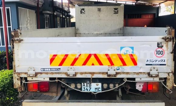 Comprar Usado Toyota 4Runner Branco Carro em Maputo em Maputo Comprar Usado Toyota 4Runner Branco Carro em Maputo em Maputo