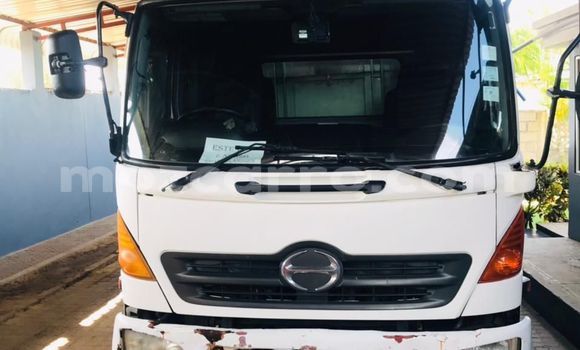 Comprar Usado Toyota 4Runner Branco Carro em Maputo em Maputo Comprar Usado Toyota 4Runner Branco Carro em Maputo em Maputo