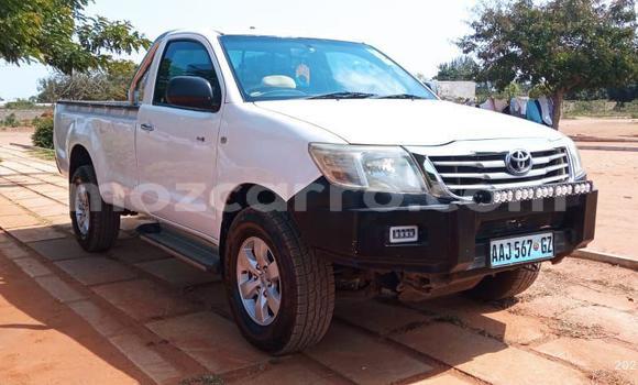 Buy Used Toyota Hilux White Car in Maputo in Maputo Buy Used Toyota Hilux White Car in Maputo in Maputo