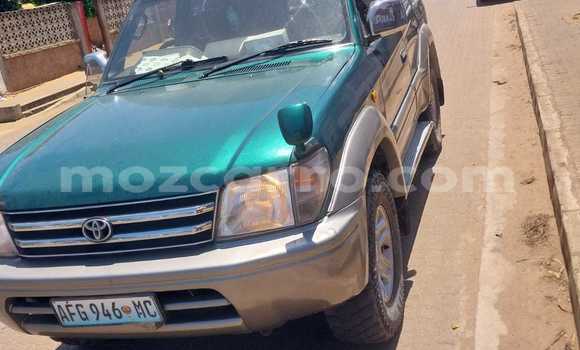 Nunua Ilio tumika Toyota Land Cruiser Prado Kijani Gari ndani ya Maputo nchini Maputo Nunua Ilio tumika Toyota Land Cruiser Prado Kijani Gari ndani ya Maputo nchini Maputo