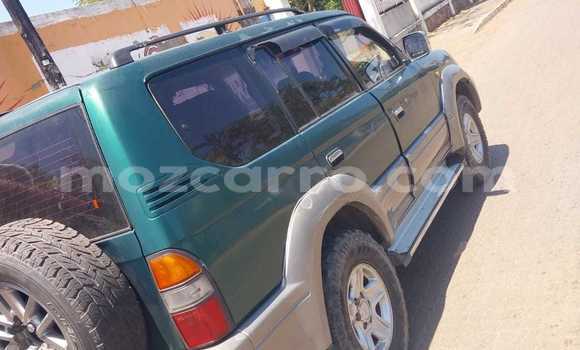 Nunua Ilio tumika Toyota Land Cruiser Prado Kijani Gari ndani ya Maputo nchini Maputo Nunua Ilio tumika Toyota Land Cruiser Prado Kijani Gari ndani ya Maputo nchini Maputo
