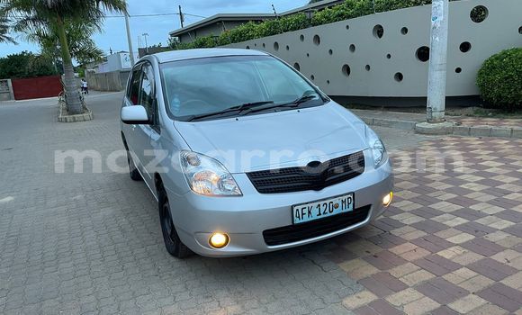 Comprar Usado Toyota Spacio Prata Carro em Maputo em Maputo