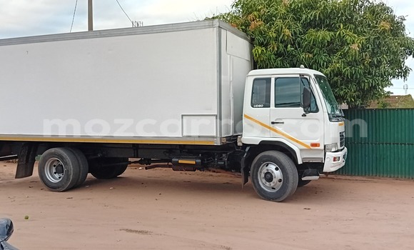 Comprar Usado Nissan UD Branco Caminhão em Maputo em Maputo Comprar Usado Nissan UD Branco Caminhão em Maputo em Maputo