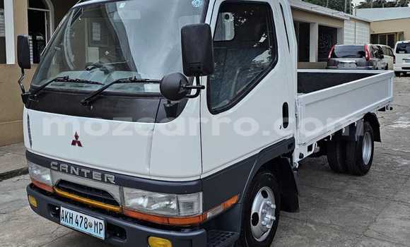 Comprar Usado AC Aceca Branco Carro em Maputo em Maputo