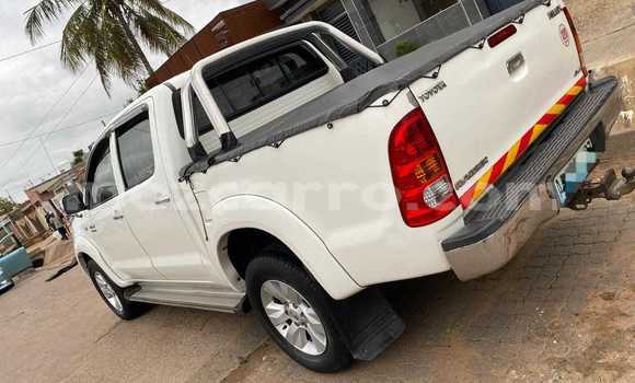 Tenga Tsaru Toyota Hilux Chena Mota in Maputo in Maputo Tenga Tsaru Toyota Hilux Chena Mota in Maputo in Maputo