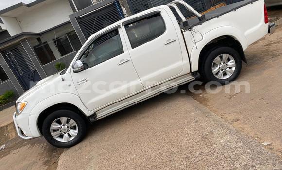 Tenga Tsaru Toyota Hilux Chena Mota in Maputo in Maputo Tenga Tsaru Toyota Hilux Chena Mota in Maputo in Maputo