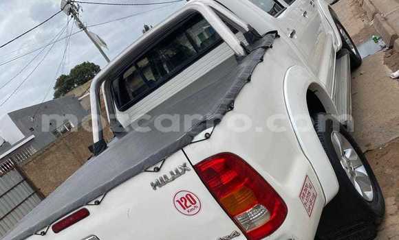 Tenga Tsaru Toyota Hilux Chena Mota in Maputo in Maputo Tenga Tsaru Toyota Hilux Chena Mota in Maputo in Maputo
