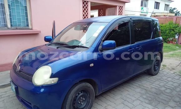 Nunua Ilio tumika Toyota Sienta Bluu Gari ndani ya Maputo nchini Maputo