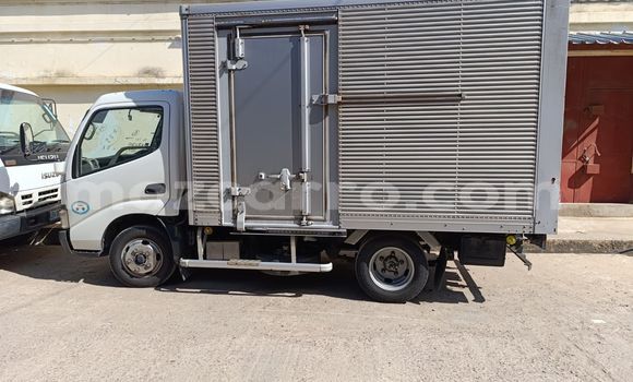 Buy Used Toyota Dyna White Car in Maputo in Maputo Buy Used Toyota Dyna White Car in Maputo in Maputo