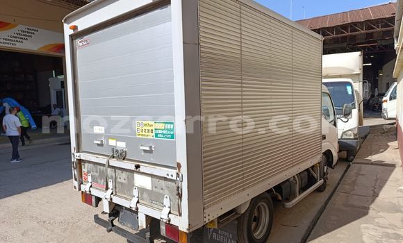 Buy Used Toyota Dyna White Car in Maputo in Maputo Buy Used Toyota Dyna White Car in Maputo in Maputo