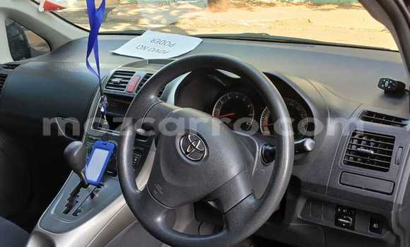 Comprar Novo Toyota Auris Preto Carro em Maputo em Maputo Comprar Novo Toyota Auris Preto Carro em Maputo em Maputo