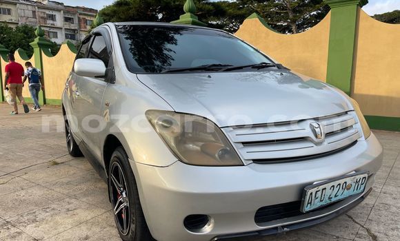 Comprar Usado Toyota IST Prata Carro em Maputo em Maputo