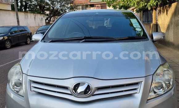 Comprar Usado Toyota Auris Prata Carro em Maputo em Maputo