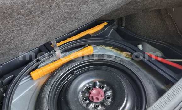 Comprar Usado Toyota Auris Prata Carro em Maputo em Maputo Comprar Usado Toyota Auris Prata Carro em Maputo em Maputo