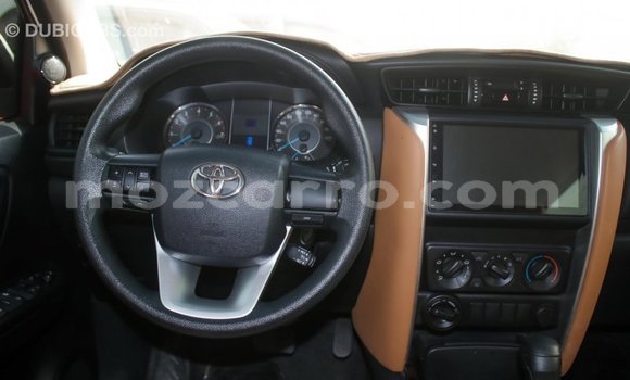 Nunua Imported Toyota Fortuner Nyeupe Gari ndani ya Import - Dubai nchini Cabo Delgado Nunua Imported Toyota Fortuner Nyeupe Gari ndani ya Import - Dubai nchini Cabo Delgado