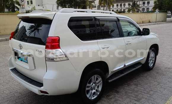 Tenga Tsaru Toyota Land Cruiser Prado Chena Mota in Maputo in Maputo Tenga Tsaru Toyota Land Cruiser Prado Chena Mota in Maputo in Maputo