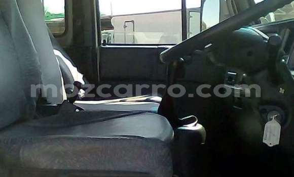 Comprar Usado Nissan UD Branco Caminhão em Maputo em Maputo Comprar Usado Nissan UD Branco Caminhão em Maputo em Maputo