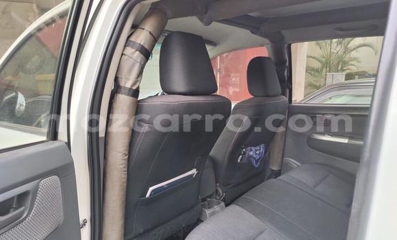 Buy Used Toyota Hilux White Car in Maputo in Maputo Buy Used Toyota Hilux White Car in Maputo in Maputo