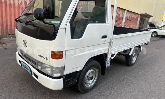 Nunua Ilio tumika Toyota Hiace Nyeupe Gari ndani ya Maputo nchini Maputo Nunua Ilio tumika Toyota Hiace Nyeupe Gari ndani ya Maputo nchini Maputo