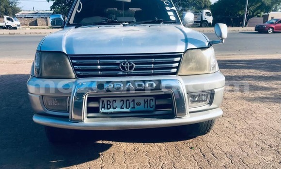 Tenga Tsaru Toyota Land Cruiser Prado Zvimwe Mota in Maputo in Maputo Tenga Tsaru Toyota Land Cruiser Prado Zvimwe Mota in Maputo in Maputo