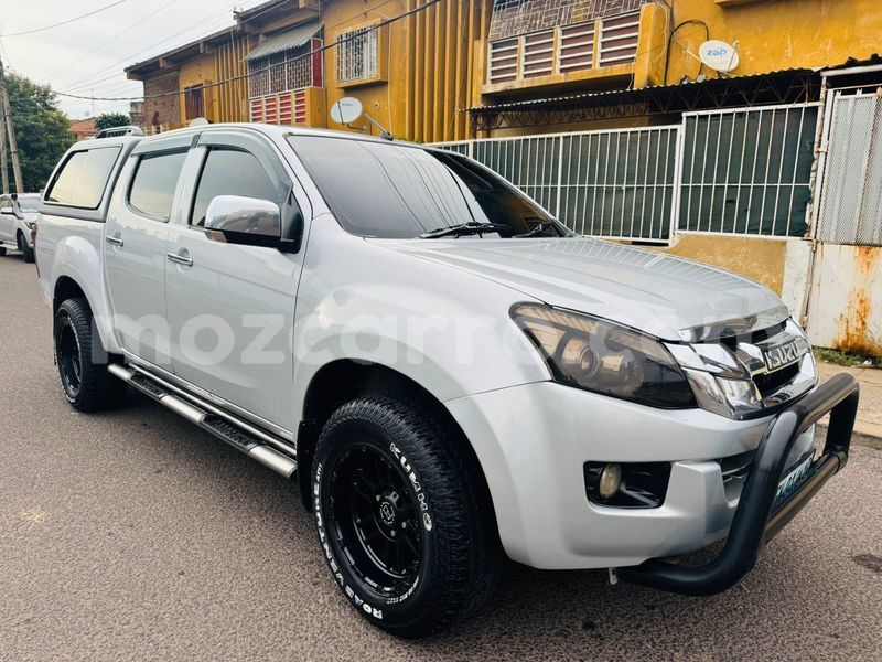 Big with watermark isuzu d max maputo maputo 33223