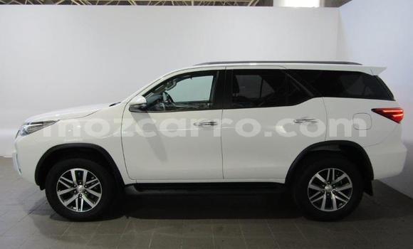Comprar Usado Toyota Fortuner Branco Carro em Gilé em Zambezia Comprar Usado Toyota Fortuner Branco Carro em Gilé em Zambezia