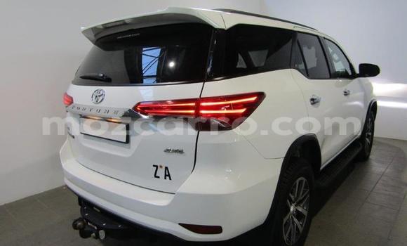 Comprar Usado Toyota Fortuner Branco Carro em Gilé em Zambezia Comprar Usado Toyota Fortuner Branco Carro em Gilé em Zambezia